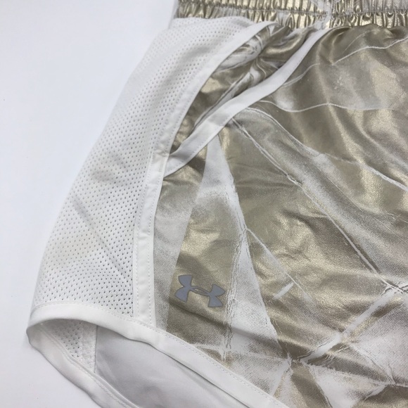 UNDER ARMOUR| Short Fly-By Perforated Shorts Gold - Picture 5 of 11